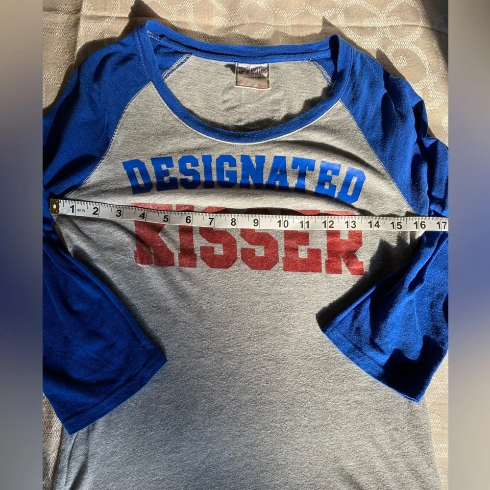 Victoria’s Secret PINK Chicago Cubs Designated Kisser Baseball Tee XS ⚾️ - Picture 8 of 9
